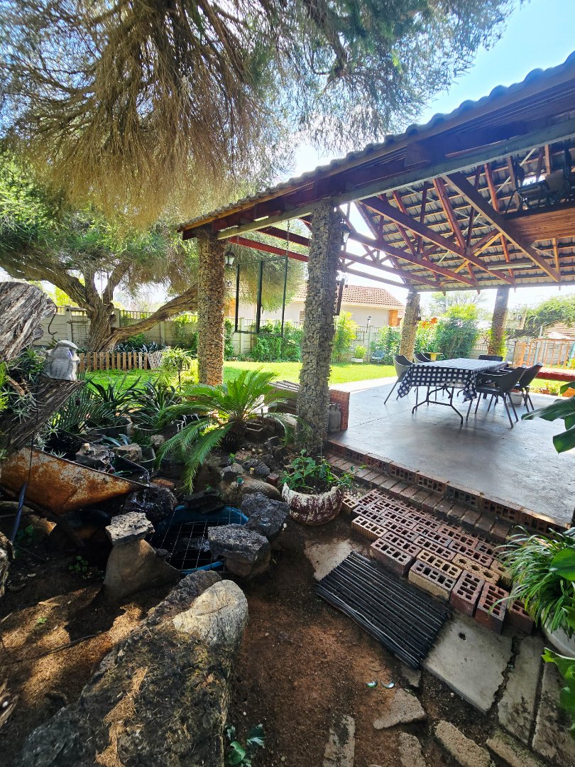 4 Bedroom Property for Sale in Stilfontein Ext 4 North West